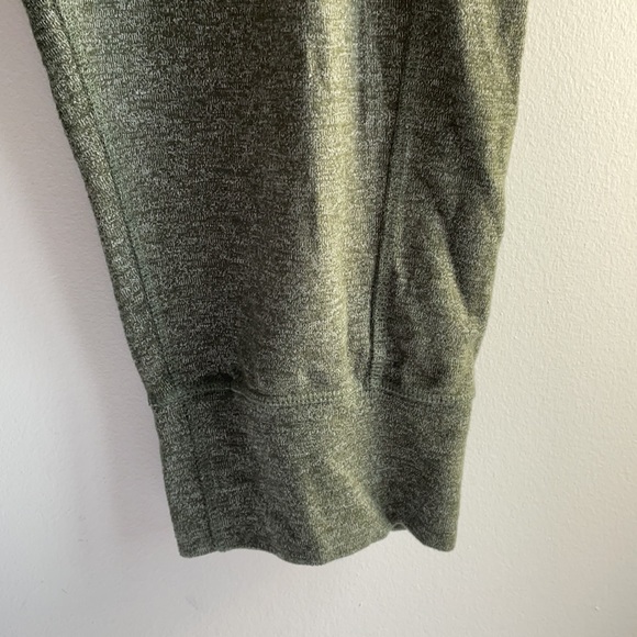 XXL HEATHERED GREEN CAPRI PANTS W/ POCKETS - Picture 3 of 6